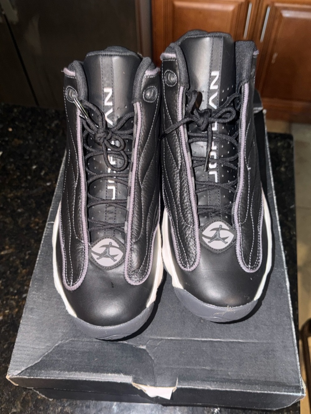 Jordan Pro Strong – Size 11